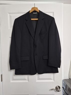Joseph & Feiss Men's Black Two-Button Sport Coat